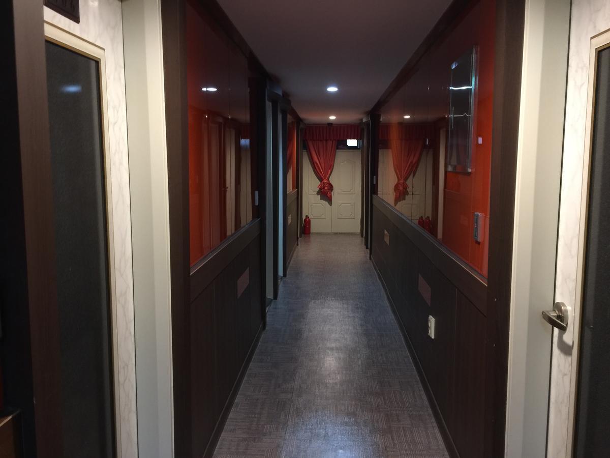 Lee Motel Йосу Екстер'єр фото