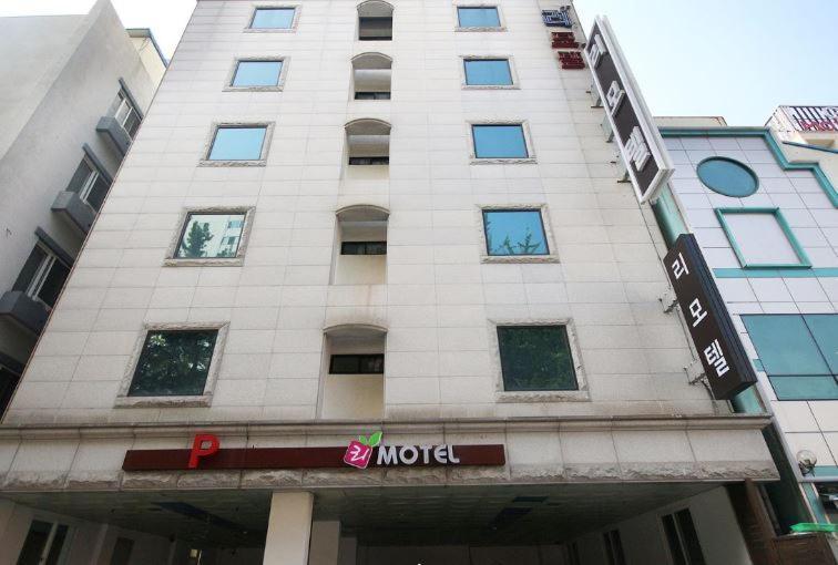 Lee Motel Йосу Екстер'єр фото