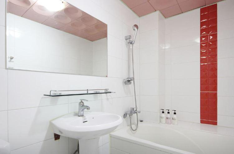 Lee Motel Йосу Екстер'єр фото